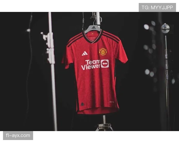 2023赛季足球新球衣发布，创新设计与可持续材料引领潮流