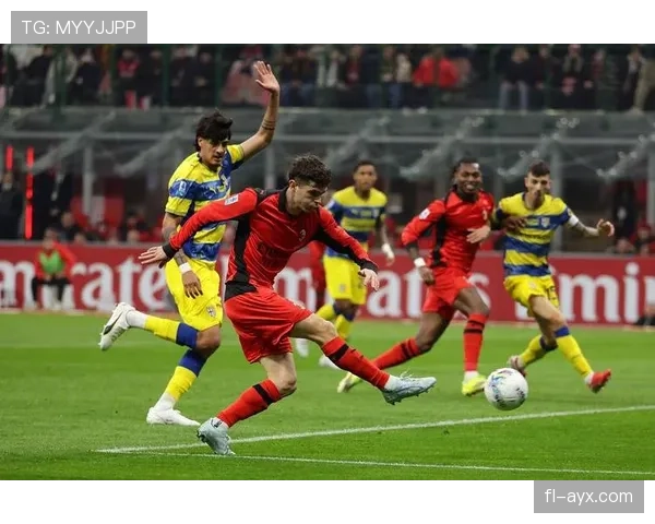 AC米兰进攻火力强劲但效率低迷,问题出在终结能力与机会把握上 AC米兰进攻火力强劲但效率低迷,问题出在终结能力与机会把握上